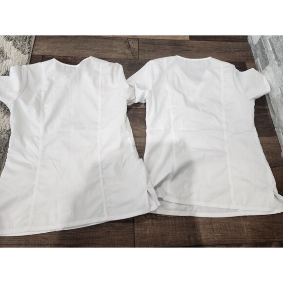 2 Cherokee Workwear Revolution Women's Scrub Top Size Small White V-neck - Picture 4 of 8